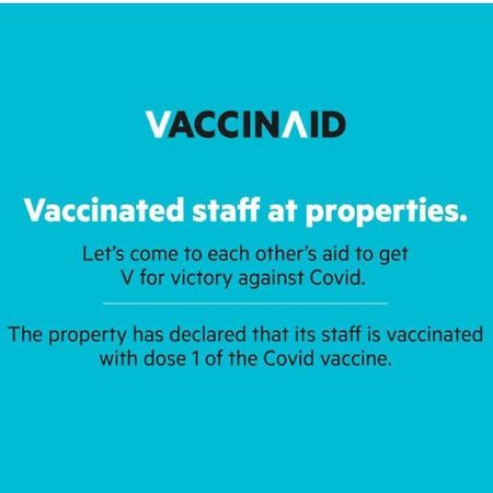 Vaccinated Staff - Oyo 1771 Zeke Hotel Batam Екстериор снимка